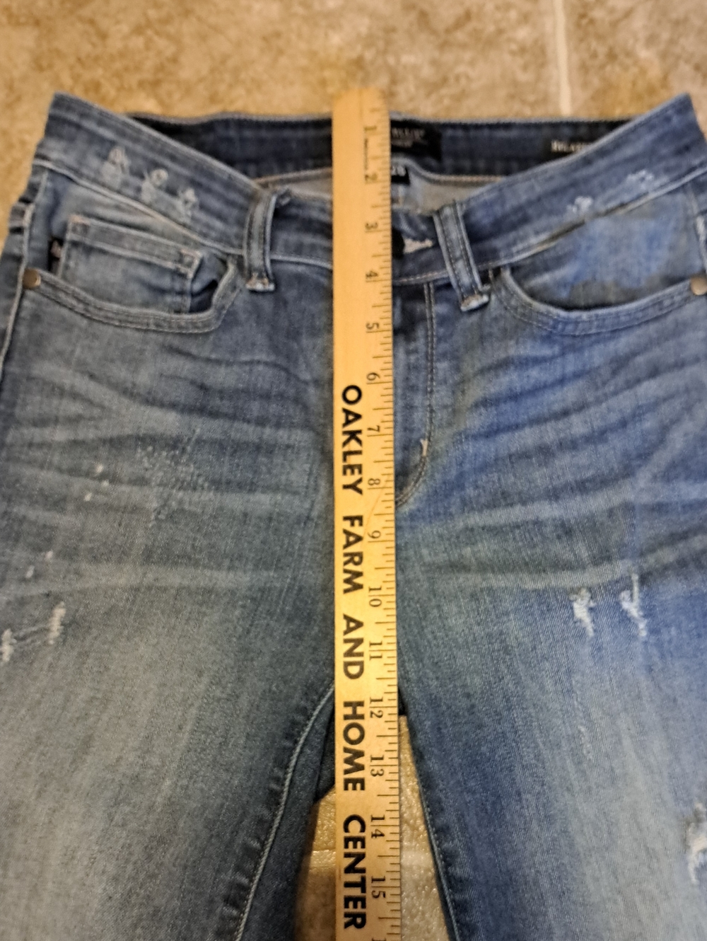 Judy Blue Medium Wash Distressed Skinny Jeans. Size 7/28. - Picture 8 of 13